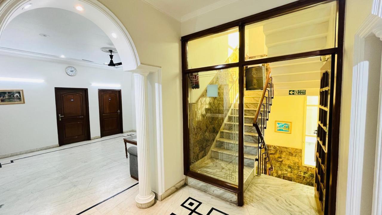 Hotel Starline Sector 28 Gurgaon Exterior foto