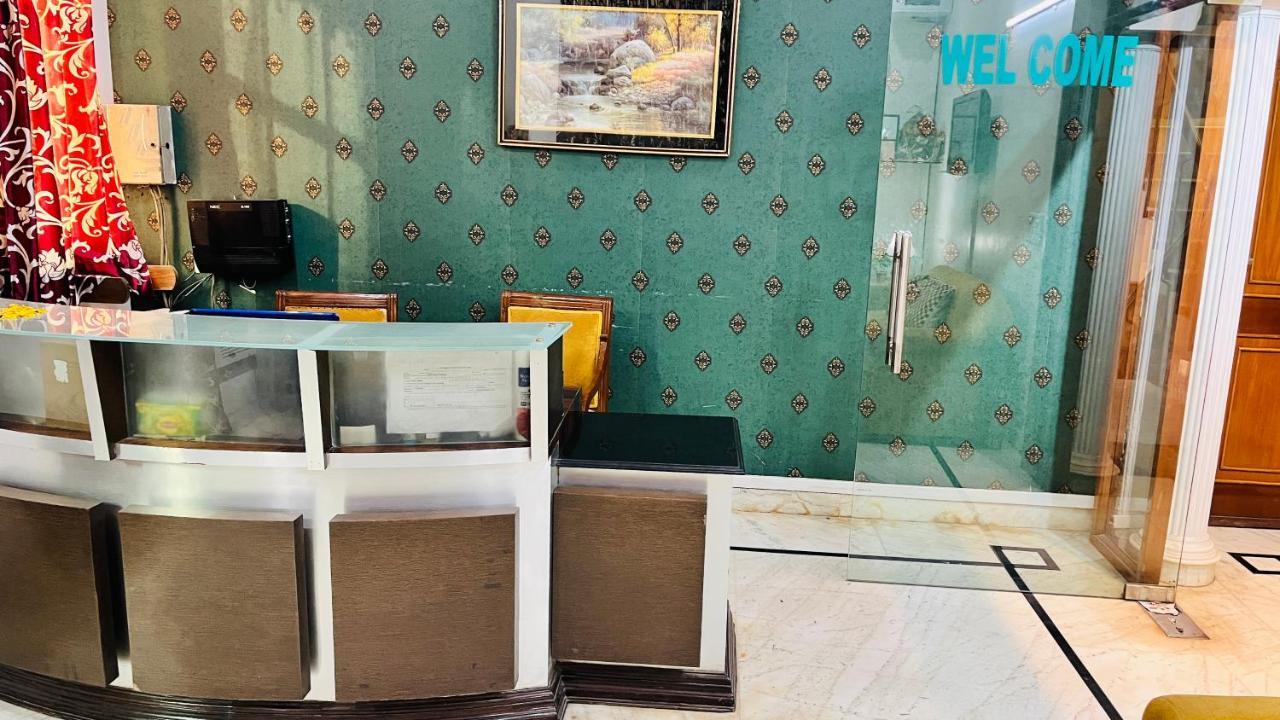 Hotel Starline Sector 28 Gurgaon Exterior foto