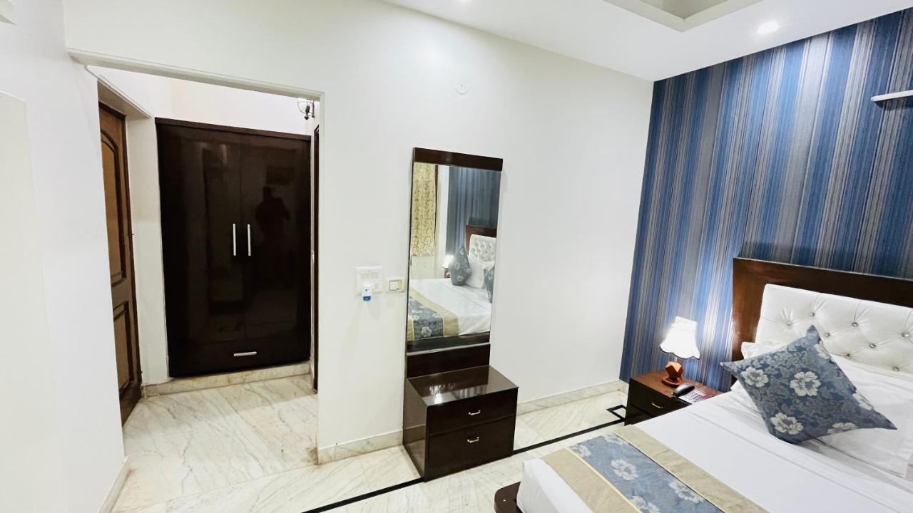 Hotel Starline Sector 28 Gurgaon Exterior foto