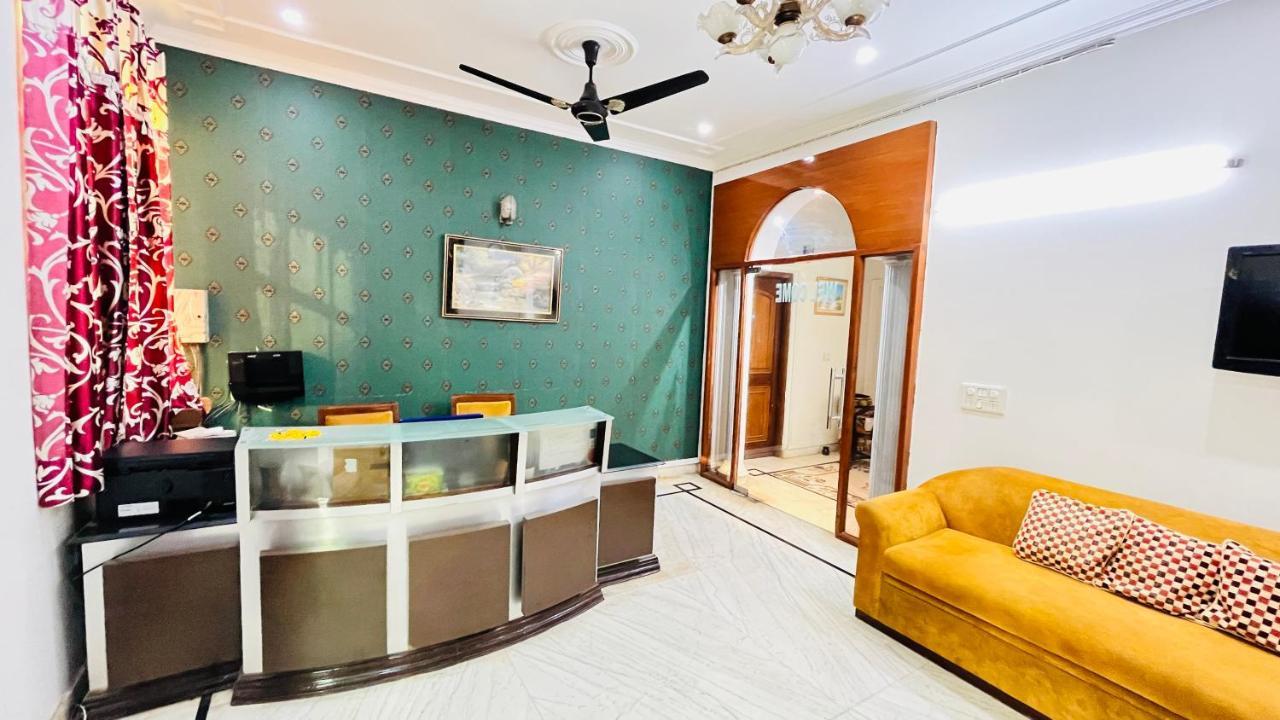 Hotel Starline Sector 28 Gurgaon Exterior foto