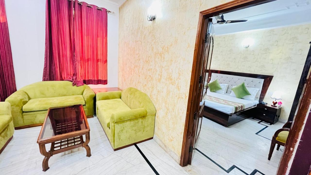 Hotel Starline Sector 28 Gurgaon Exterior foto