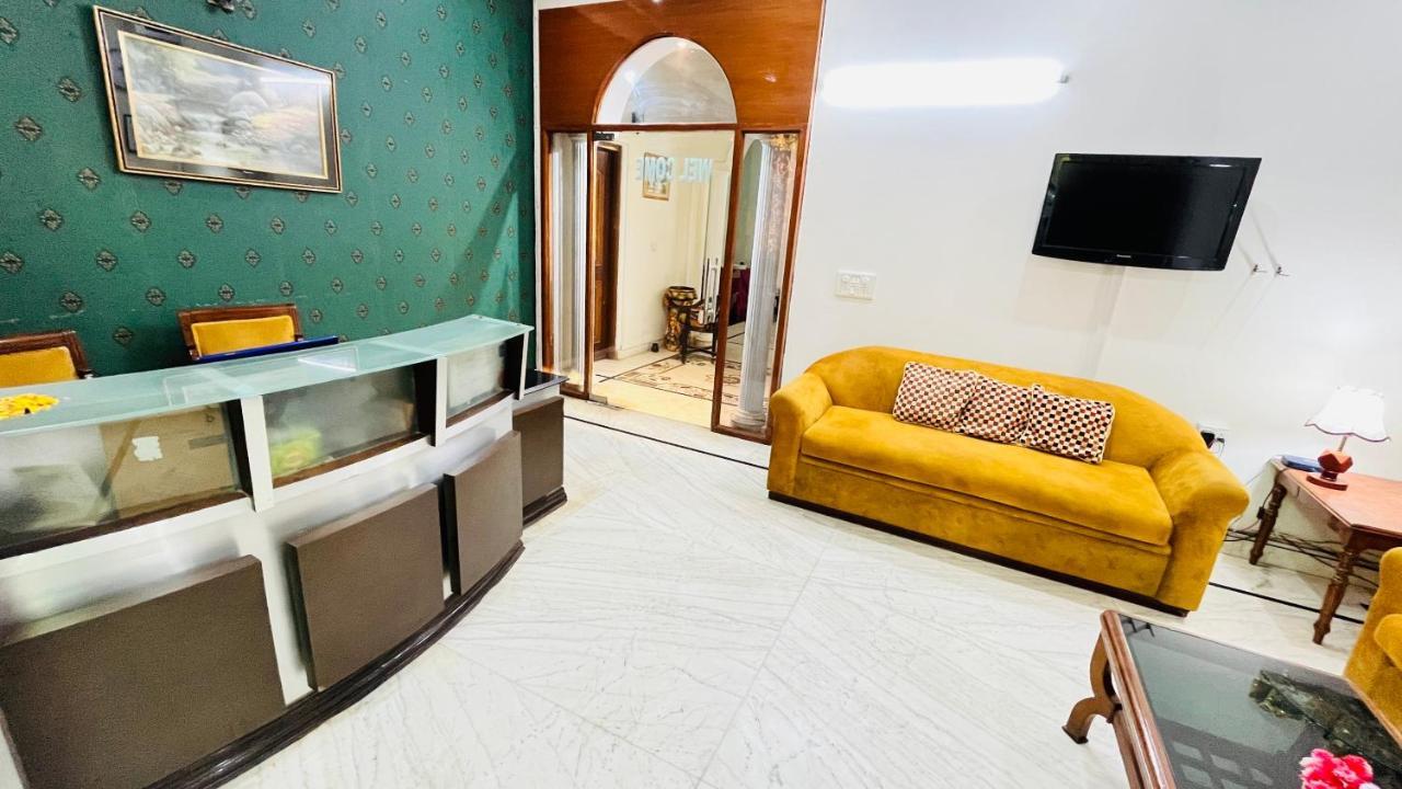 Hotel Starline Sector 28 Gurgaon Exterior foto