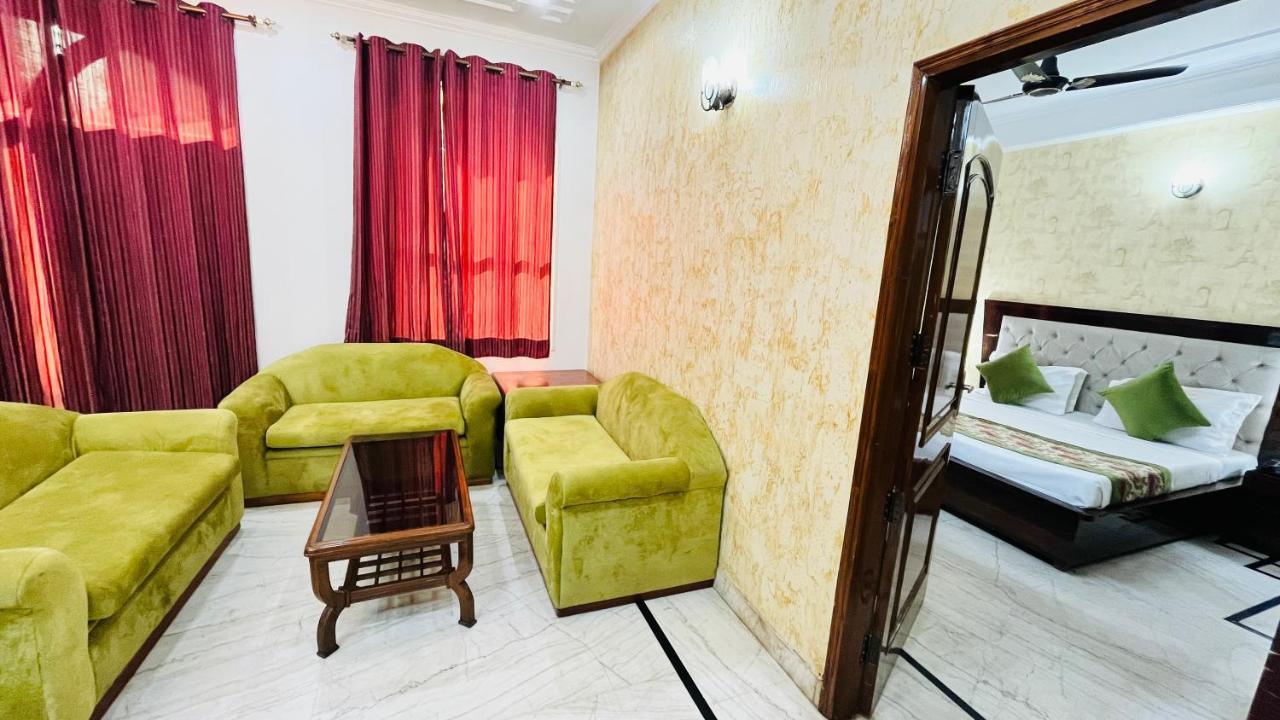 Hotel Starline Sector 28 Gurgaon Exterior foto