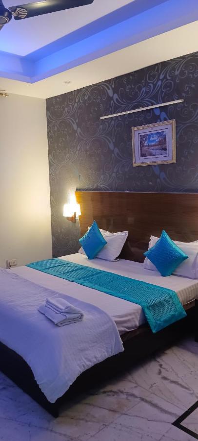 Hotel Starline Sector 28 Gurgaon Exterior foto